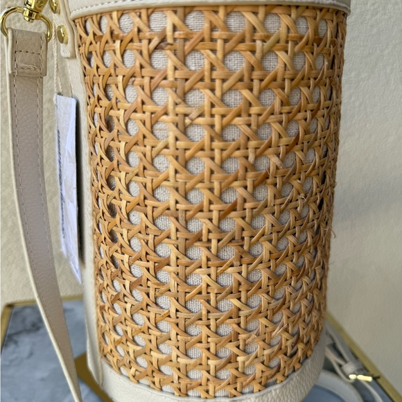 Tommy Bahama Tan and Cream Shoulder Bag - Picture 7 of 8